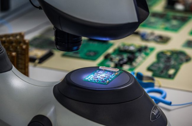 Цифровые микроскопы «Швабе» поступили в производство